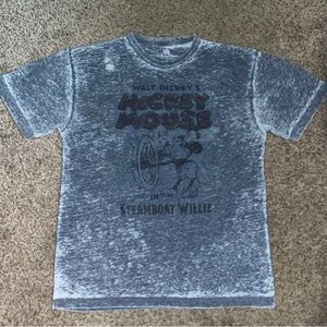 Men’s Disney Parks T-Shirt size large​​​​​​​​​​​​​​​​​​​​​​​​​​​​​​​​​​​​​